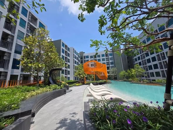 pool of KAVE LUMINOUS BANGMOD Sale Gallery l เคฟ ลูมินัส บางมด สำนักงานขาย