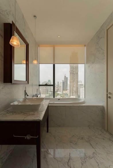 bathroom of KHUN by YOO