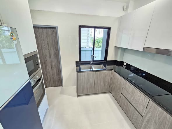 kitchen of บ้านลุมพินี สวนหลวง ร.๙