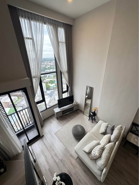 living room of Knightsbridge Kaset Society