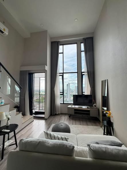 living room of Knightsbridge Kaset Society