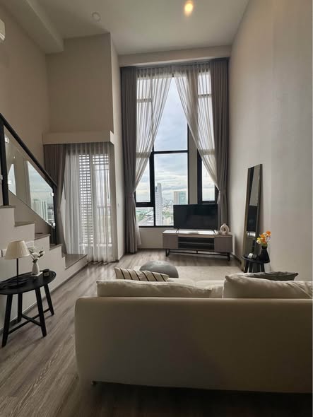 living room of Knightsbridge Kaset Society