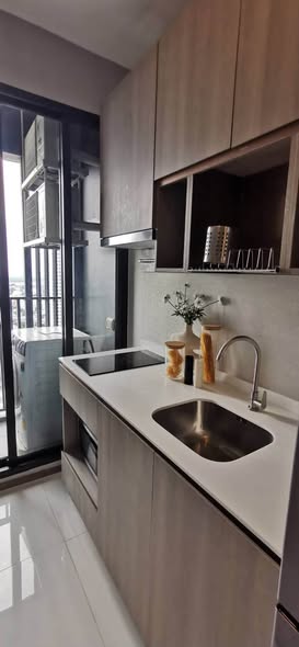 bathroom and kitchen of KnightsBridge Prime Onnut