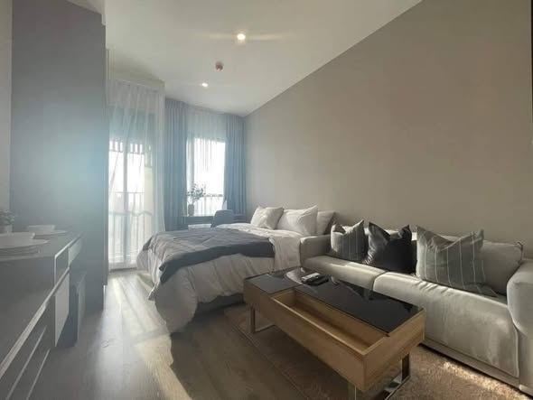 bedroom and living room of KnightsBridge Prime Onnut