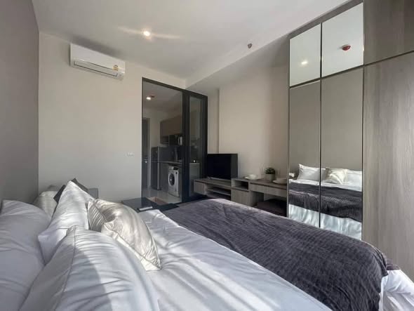 bedroom and room interior of KnightsBridge Prime Onnut
