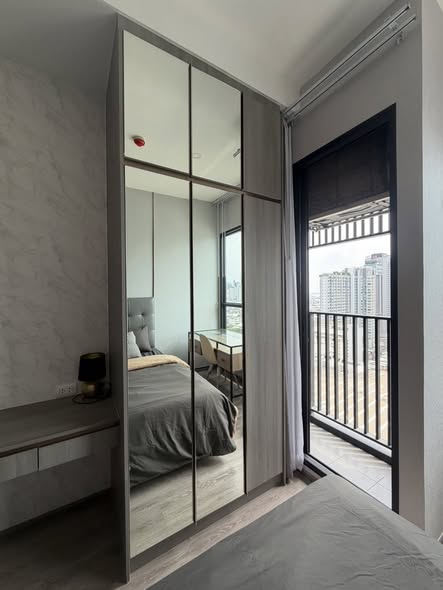 bedroom and room interior of KnightsBridge Prime Onnut