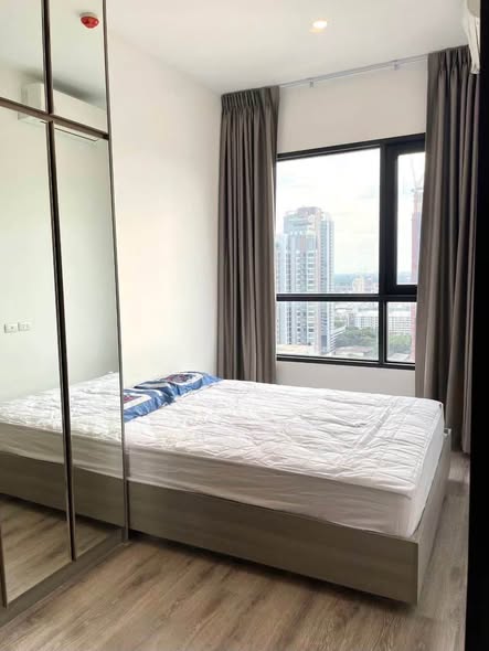 bedroom and room interior of KnightsBridge Prime Onnut