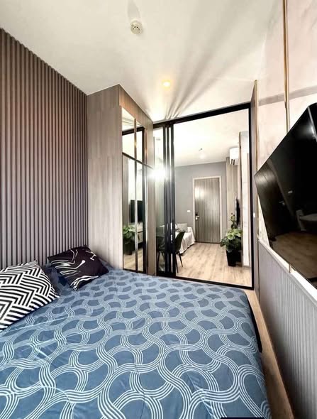 bedroom and room interior of KnightsBridge Prime Onnut