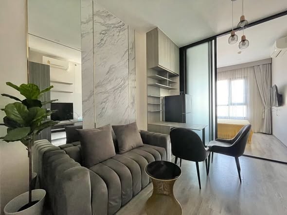 living room of KnightsBridge Prime Onnut