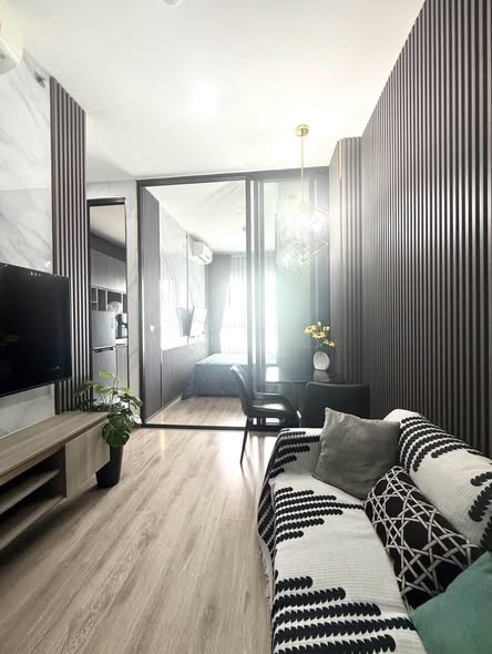 living room of KnightsBridge Prime Onnut