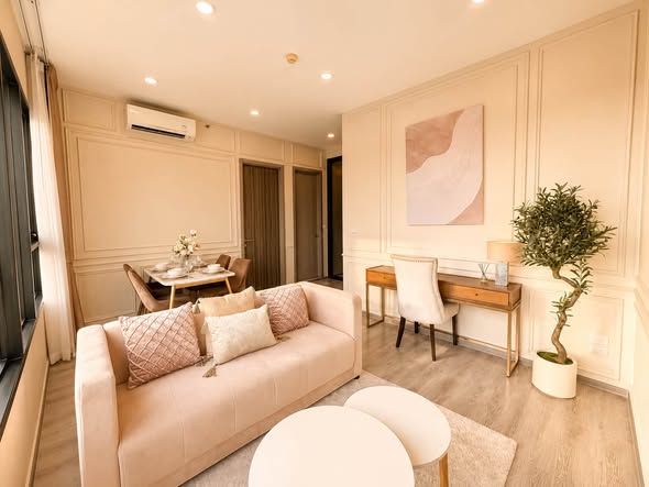 living room of KnightsBridge Prime Onnut