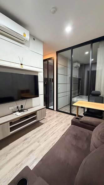 living room and bedroom and room interior of KnightsBridge Prime Onnut