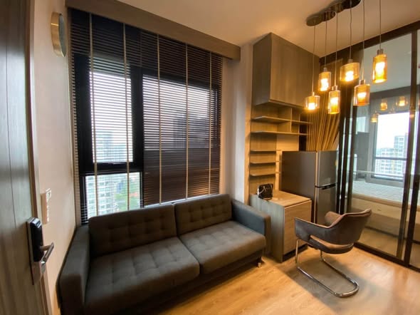 living room and room interior of KnightsBridge Prime Onnut