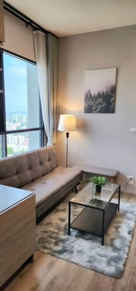 living room and bedroom of KnightsBridge Prime Ratchayothin