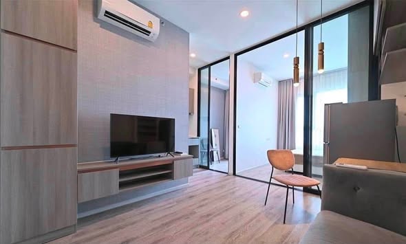 living room and bedroom and room interior of KnightsBridge Prime Ratchayothin