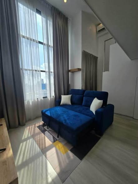 bedroom and living room of KnightsBridge Prime Sathon