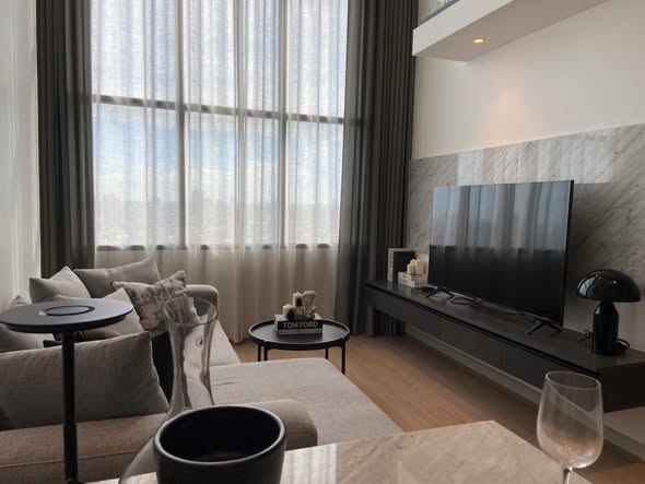 bedroom and living room of KnightsBridge Prime Sathon
