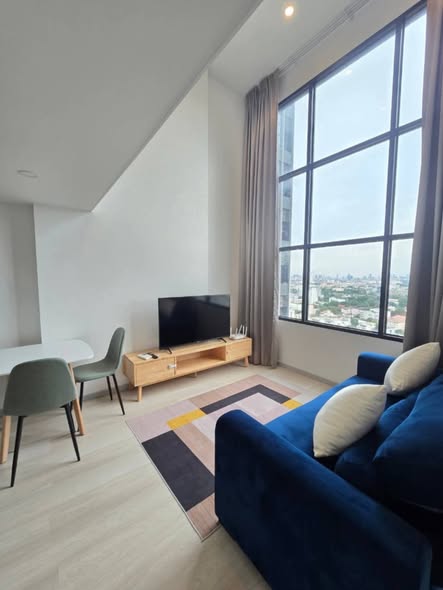 bedroom and living room of KnightsBridge Prime Sathon