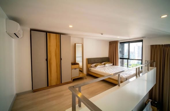 bedroom and room interior of KnightsBridge Prime Sathon