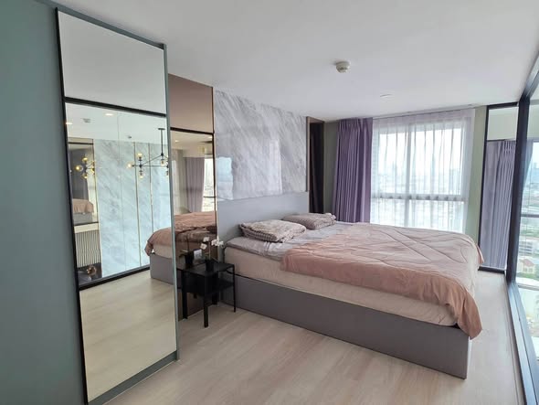 bedroom and room interior of KnightsBridge Prime Sathon