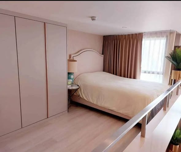bedroom and room interior of KnightsBridge Prime Sathon