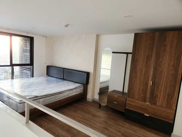 bedroom and room interior of KnightsBridge Prime Sathon