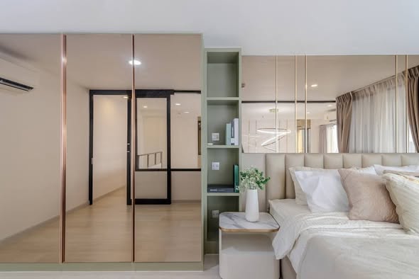 bedroom and room interior of KnightsBridge Prime Sathon