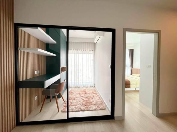 bedroom and room interior of KnightsBridge Prime Sathon