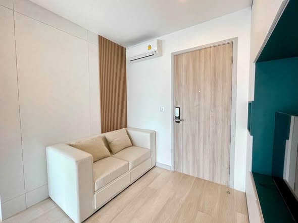 bedroom and room interior of KnightsBridge Prime Sathon