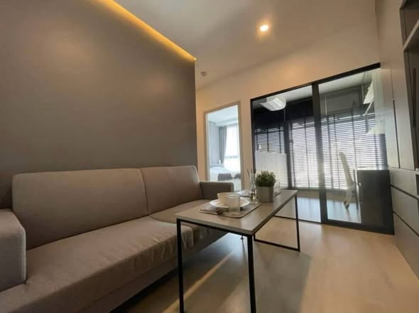 living room and bedroom of KnightsBridge Prime Sathon