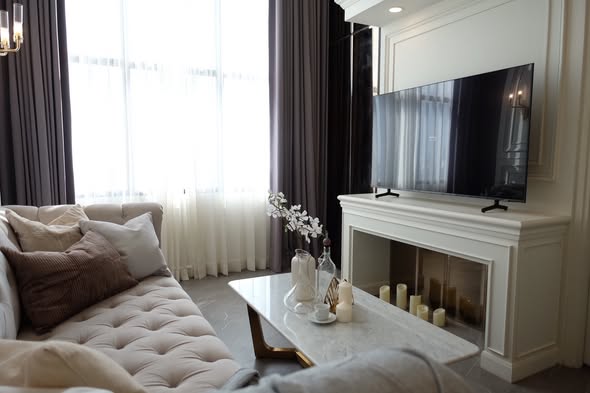 living room and bedroom of KnightsBridge Prime Sathon