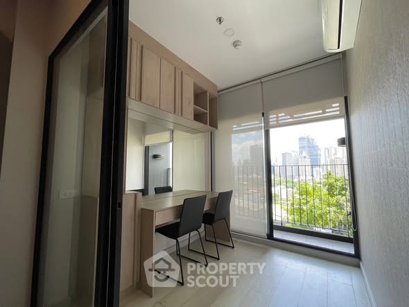 room interior of KnightsBridge Prime Sathon