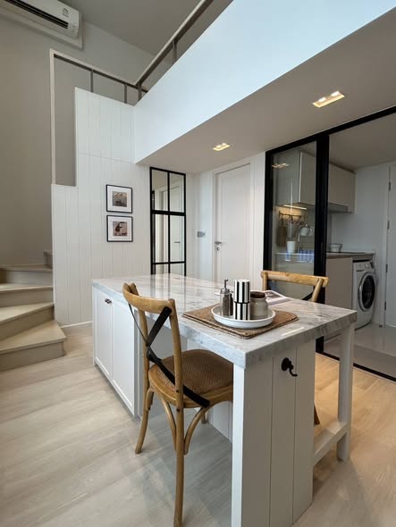 room interior and kitchen of KnightsBridge Prime Sathon