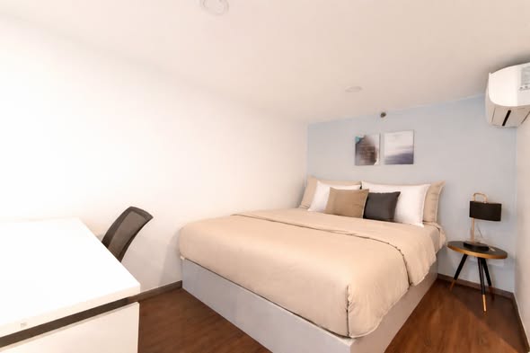 bedroom of KnightsBridge Space Rama9