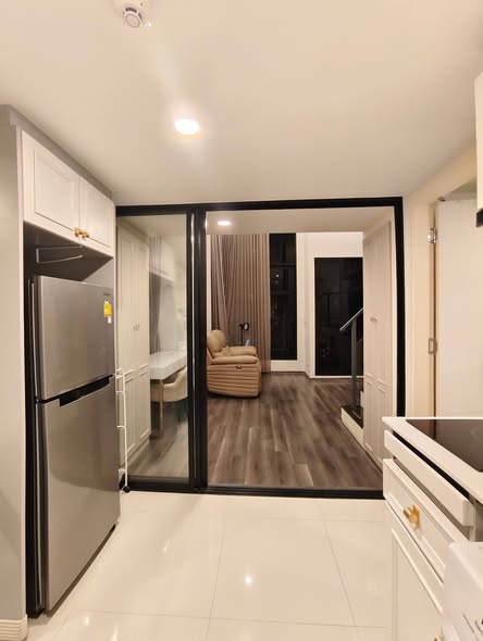 room interior of KnightsBridge Space Rama9