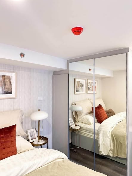 bedroom and room interior of KnightsBridge Space Ratchayothin