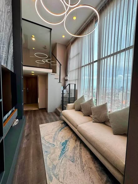 living room of KnightsBridge Space Ratchayothin