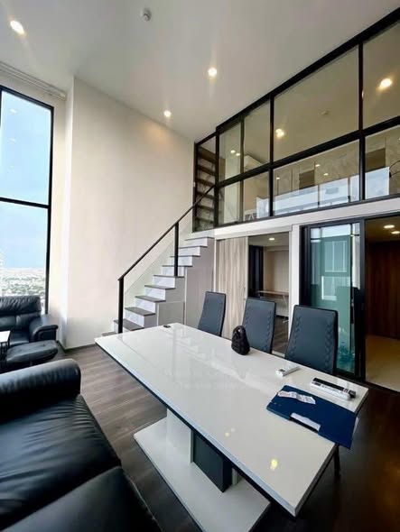 living room and room interior of KnightsBridge Space Ratchayothin