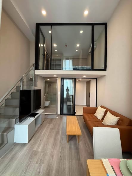 living room and room interior of KnightsBridge Space Sukhumvit-Rama 4
