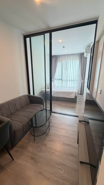 bedroom and room interior of Knightsbridge Sukhumvit-Thepharak