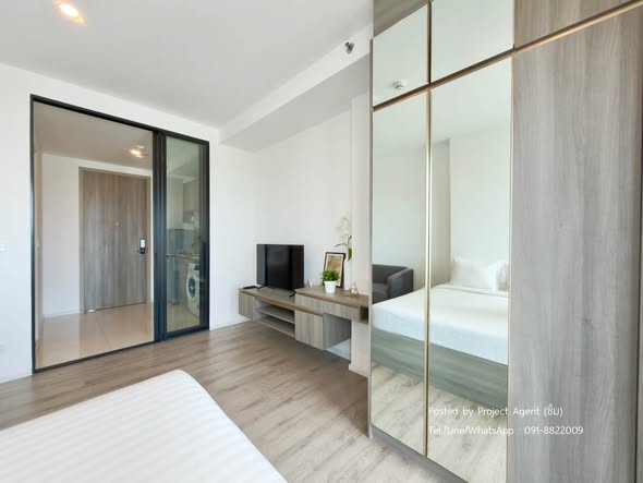bedroom and room interior of Knightsbridge Sukhumvit-Thepharak