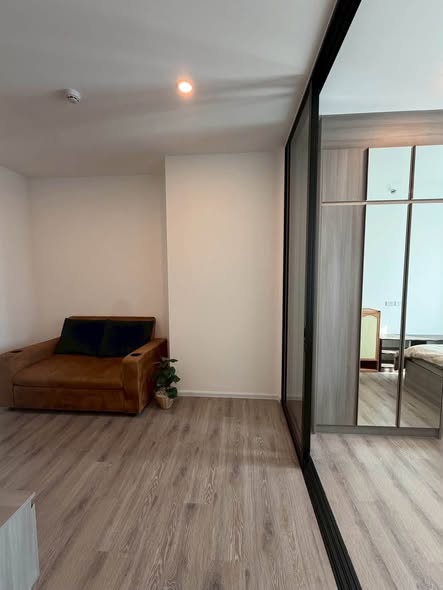 room interior of Knightsbridge Sukhumvit-Thepharak