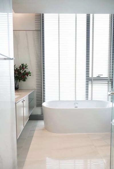 bathroom of KRAAM Sukhumvit 26 (คราม สุขุมวิท 26)