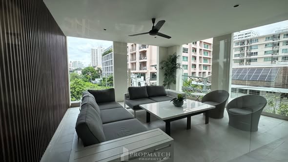 living room of La Citta Delre Thonglor 16