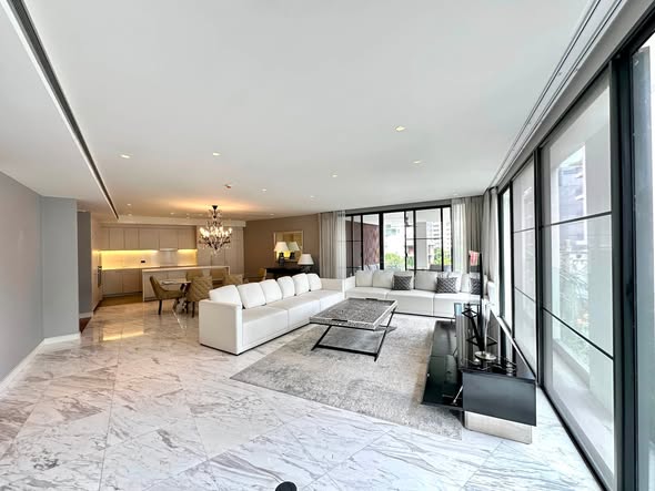 living room of La Citta Delre Thonglor 16
