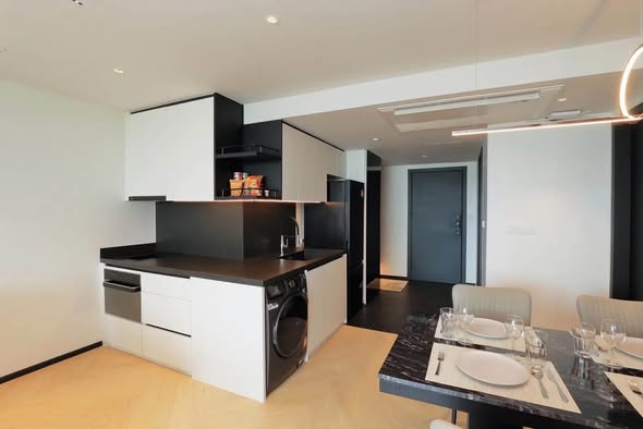 kitchen of Lake Avenue Condominium