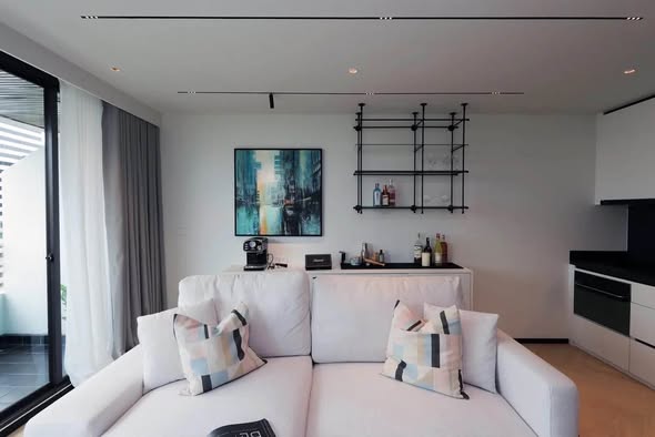 living room and room interior of Lake Avenue Condominium