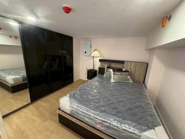 bedroom of Landmark @MRTA Station