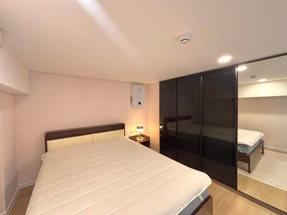 bedroom and room interior of Landmark @MRTA Station