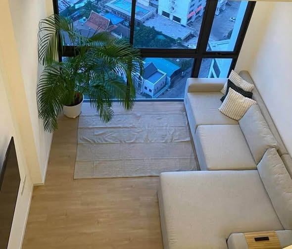 living room of Landmark @MRTA Station